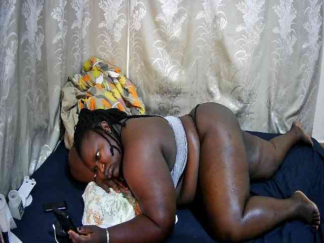 chubby-cherry webcam