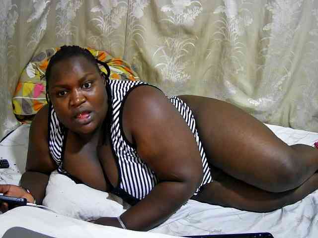 chubby-cherry webcam