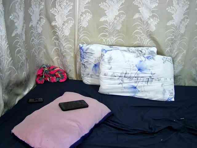 chubby-cherry webcam