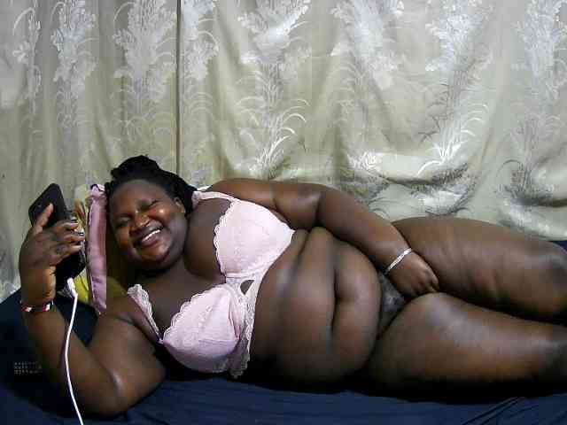 chubby-cherry webcam