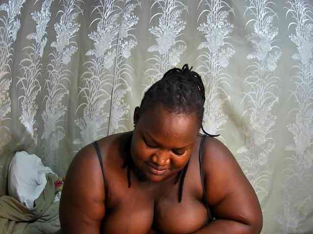 chubby-cherry webcam