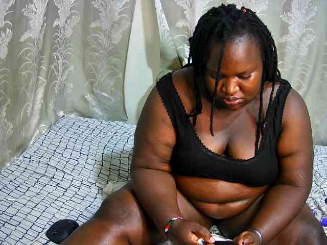 chubby-cherry webcam