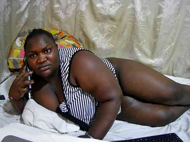 chubby-cherry webcam