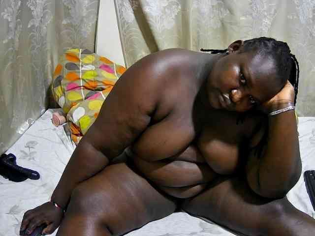 chubby-cherry webcam