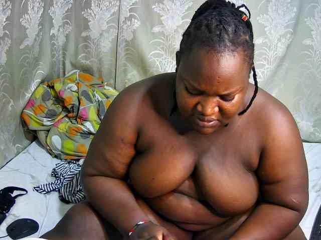 chubby-cherry webcam