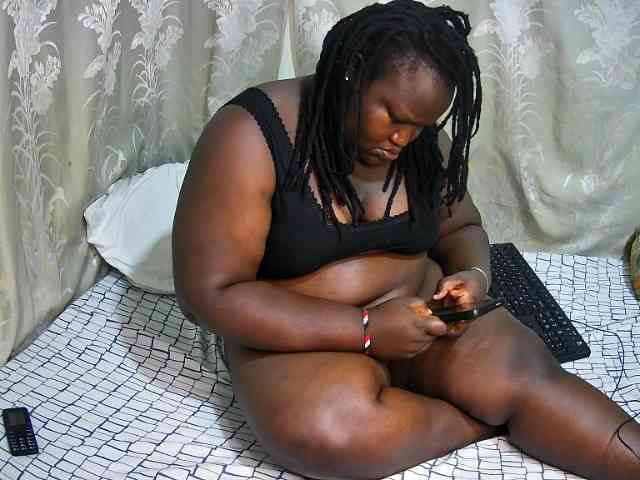 chubby-cherry webcam