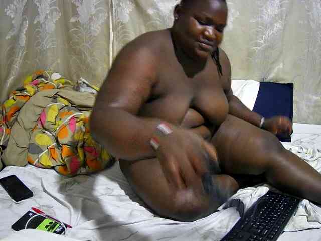 chubby-cherry webcam