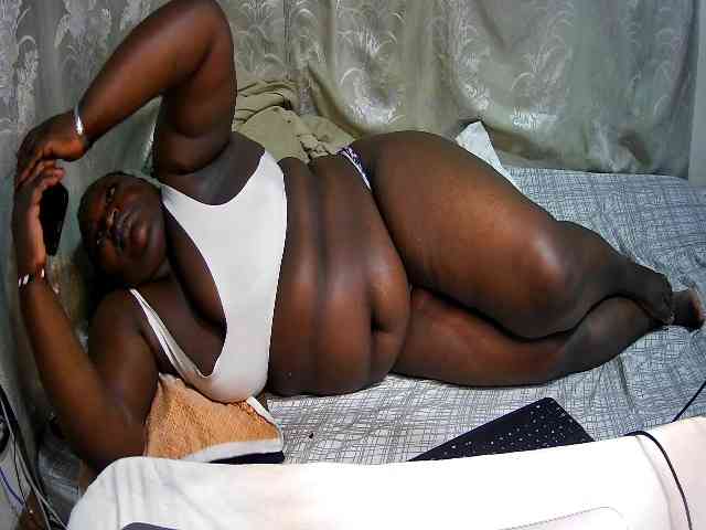 chubby-cherry webcam