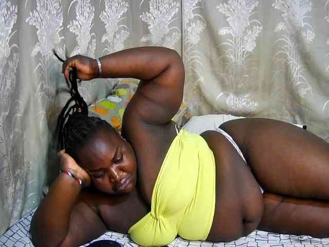 chubby-cherry webcam