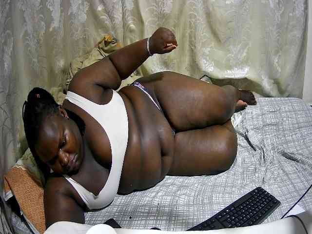 chubby-cherry webcam