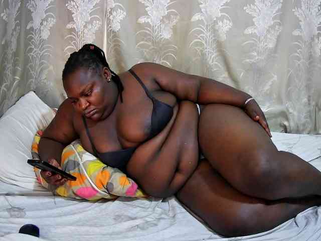 chubby-cherry webcam