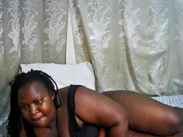 chubby-cherry webcam