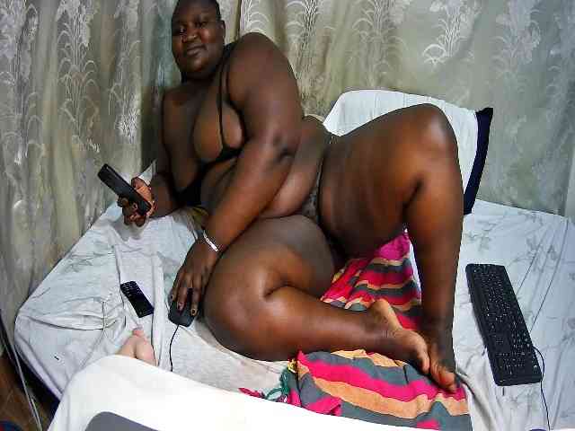 chubby-cherry webcam