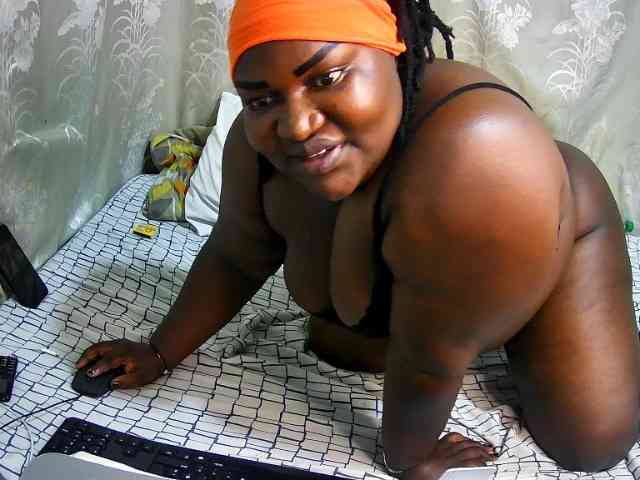 chubby-cherry webcam