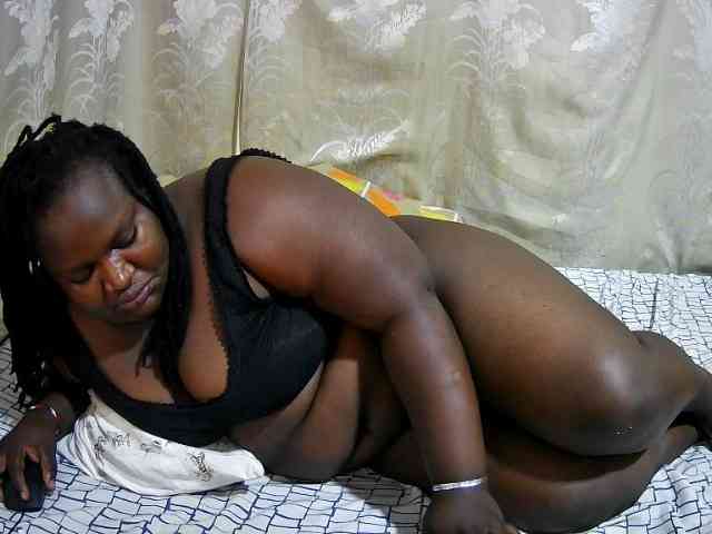 chubby-cherry webcam