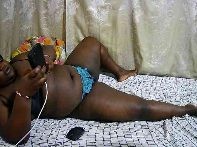 chubby-cherry webcam