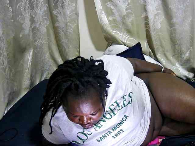 chubby-cherry webcam