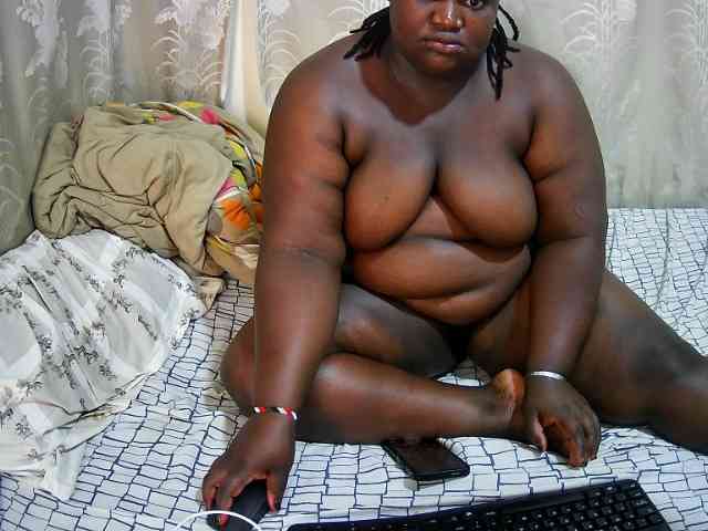 chubby-cherry webcam