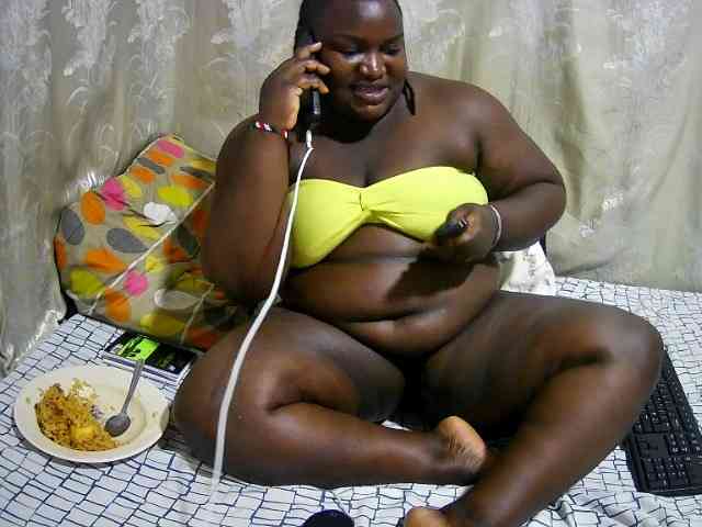 chubby-cherry webcam