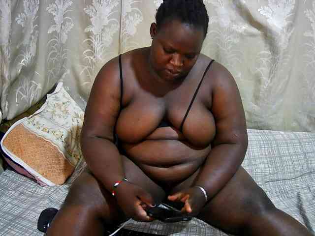 chubby-cherry webcam