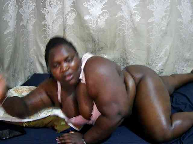 chubby-cherry webcam