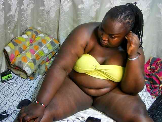 chubby-cherry webcam