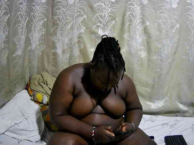 chubby-cherry webcam