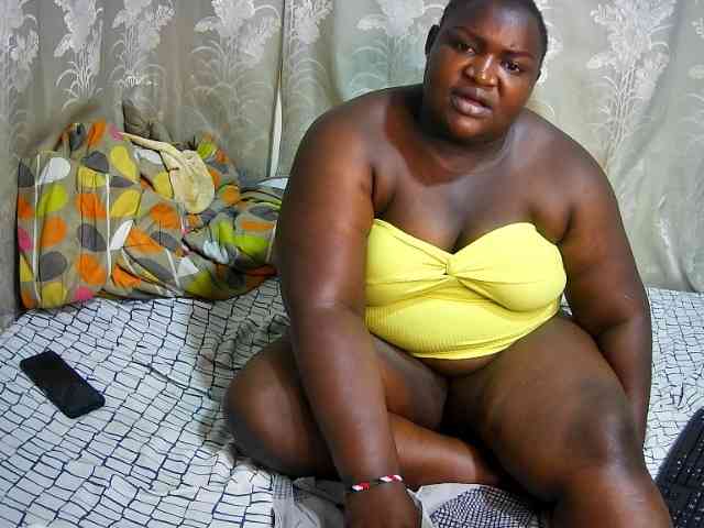 chubby-cherry Live Webcam on BongaCams