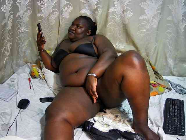 chubby-cherry webcam