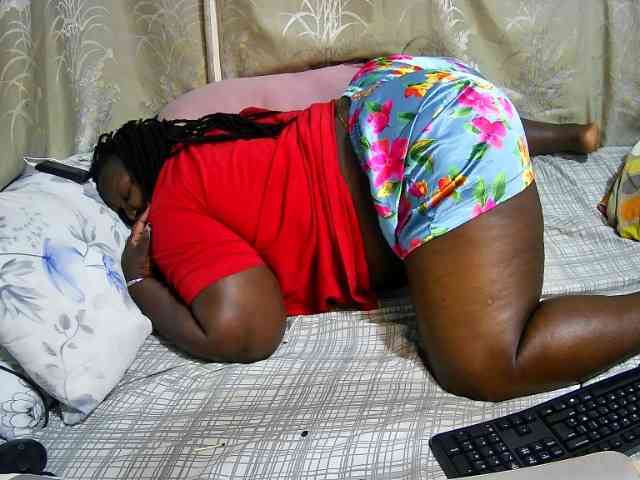 chubby-cherry Live Webcam on BongaCams