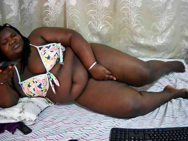 chubby-cherry webcam