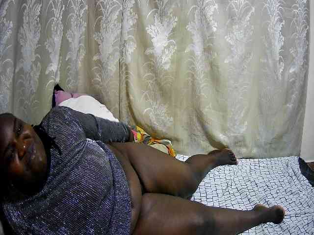 chubby-cherry webcam