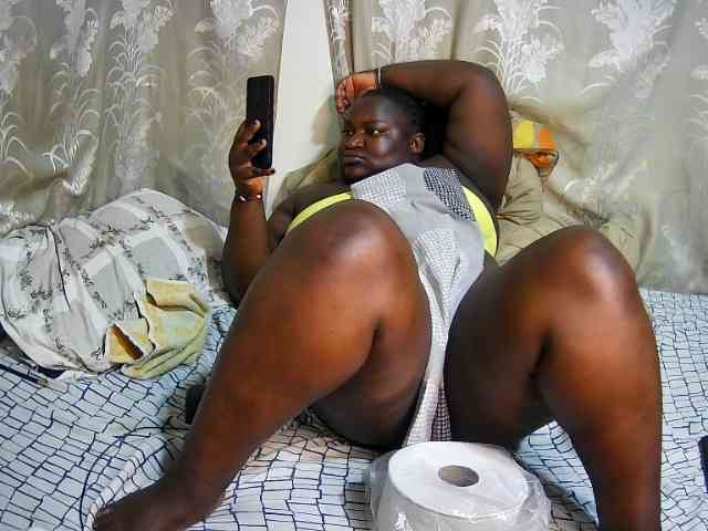 chubby-cherry webcam