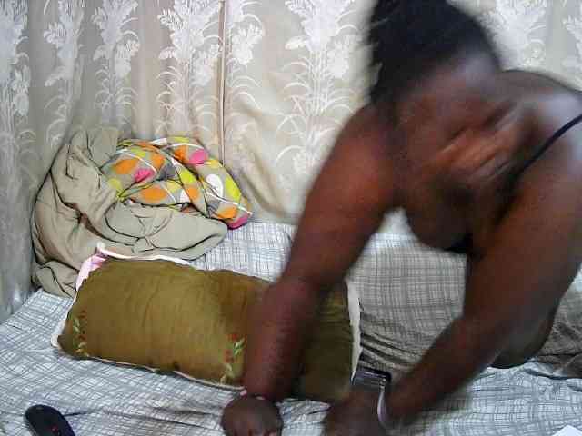 chubby-cherry webcam