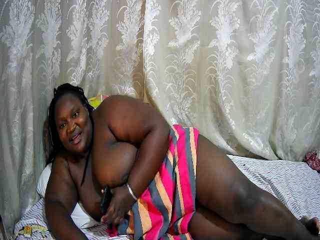 chubby-cherry webcam