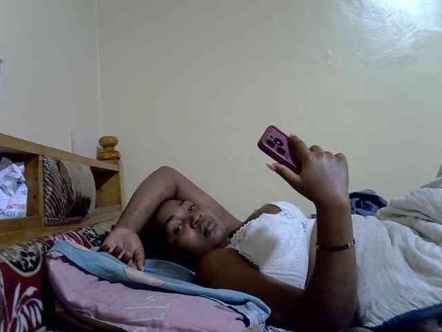 Honnyfuckinghot webcam