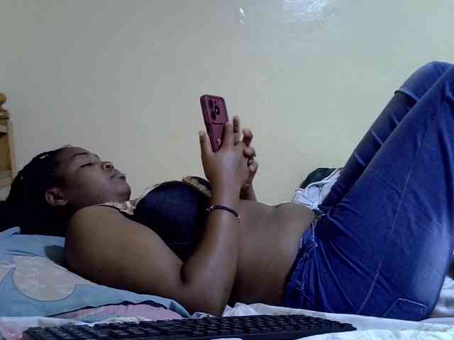 Honnyfuckinghot Live Webcam on BongaCams