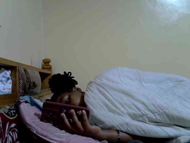 Honnyfuckinghot webcam