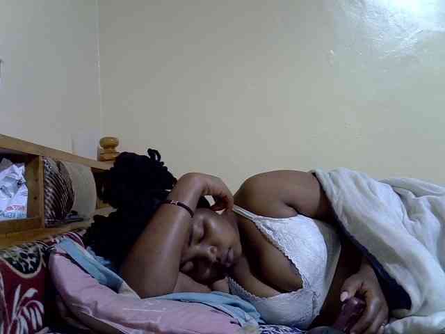 Honnyfuckinghot webcam