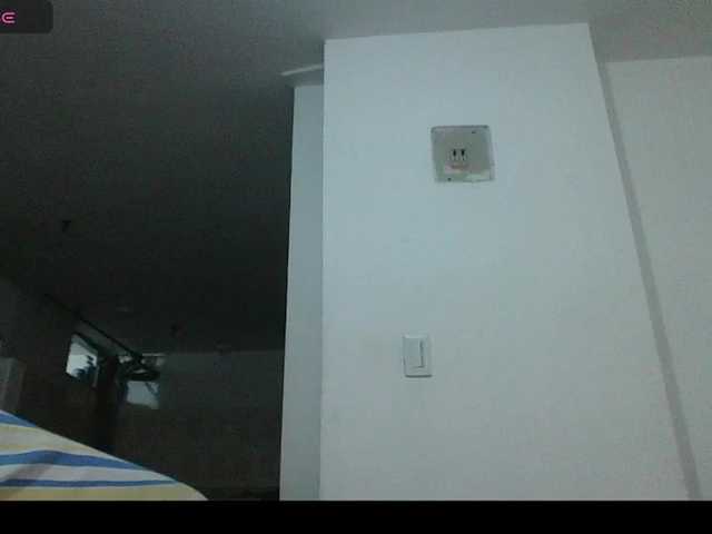 Hotmommyxxx's BongaCams show and profile