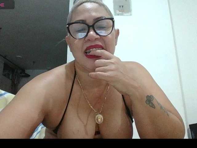 Hotmommyxxx from BongaCams is Freechat