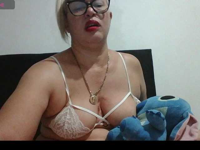 Hotmommyxxx free chat on liveonude