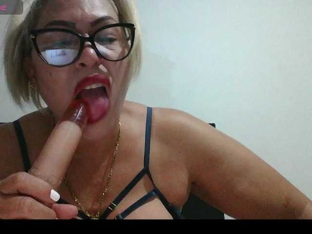 Hotmommyxxx from BongaCams is Freechat