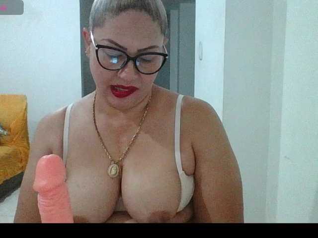 Hotmommyxxx from BongaCams is Freechat