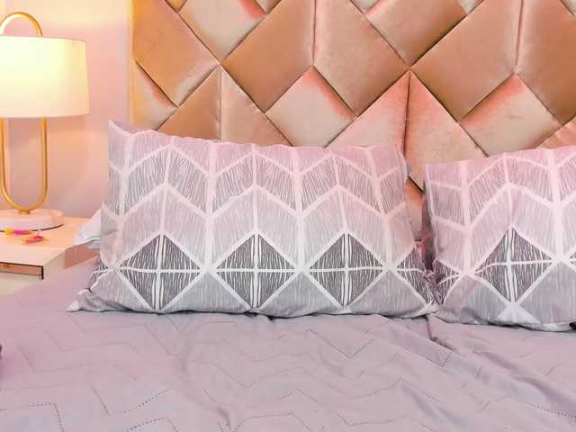 CandyLips4 live cam profile