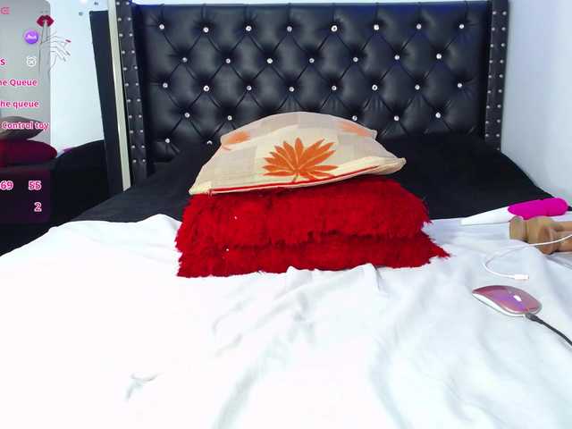 le modèle Morochitaramiirez est en webcam porno dans un show sur le site bongacams, il possède les tags suivants: Ebony,Brunette,Trimmed