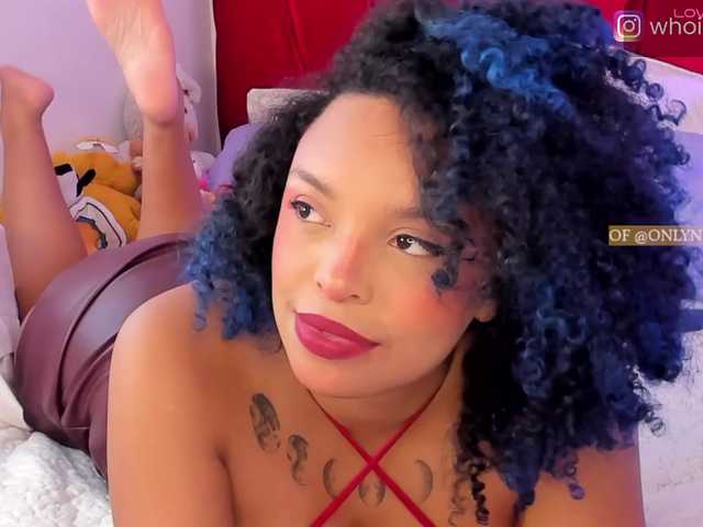 Nessa2wine's BongaCams show and profile