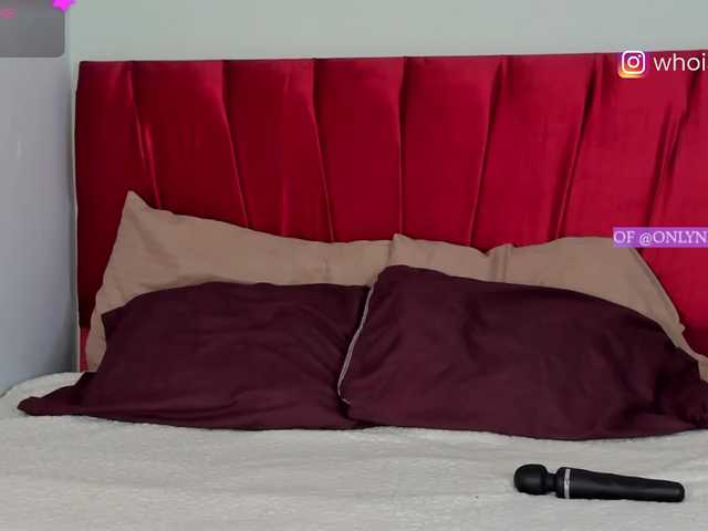 Nessa2wine's BongaCams show and profile