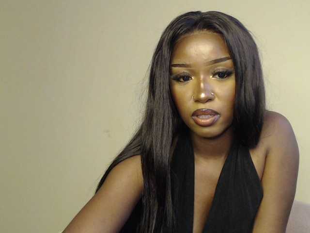 Teelouha's BongaCams show and profile