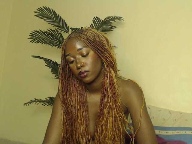 Teelouha's BongaCams show and profile